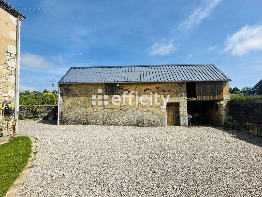 Maison 157 m² à Saint-Germain-De-La-Coudre  - photo 14