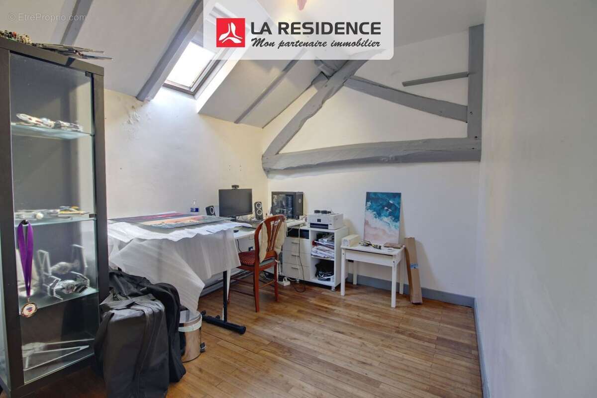 Maison à AUFFREVILLE-BRASSEUIL