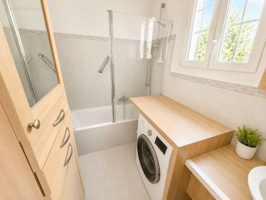 Appartement à VALBONNE