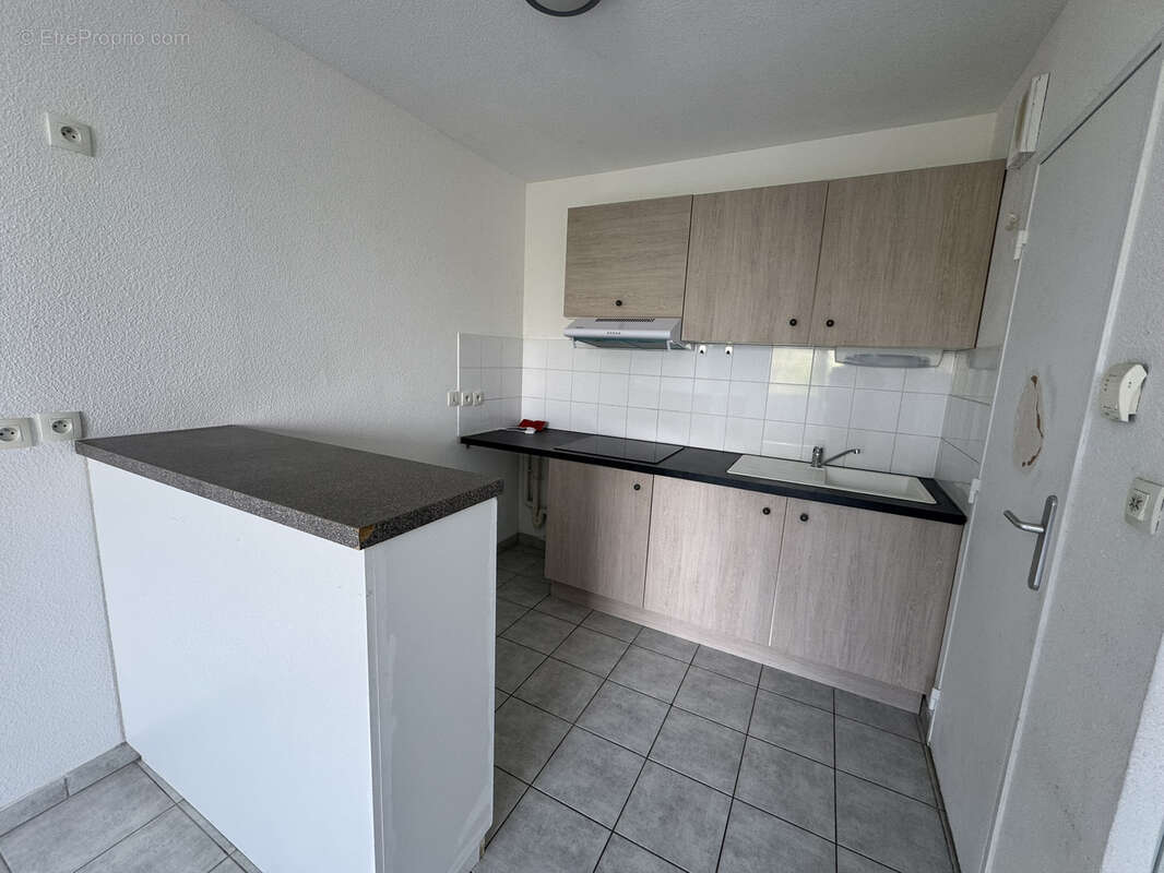 Appartement à LA RIVIERE-SAINT-SAUVEUR