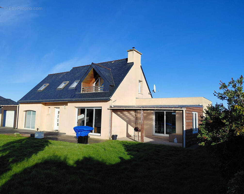 Maison à GUICLAN