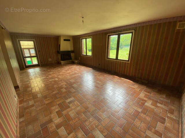 Maison à CREVANT-LAVEINE