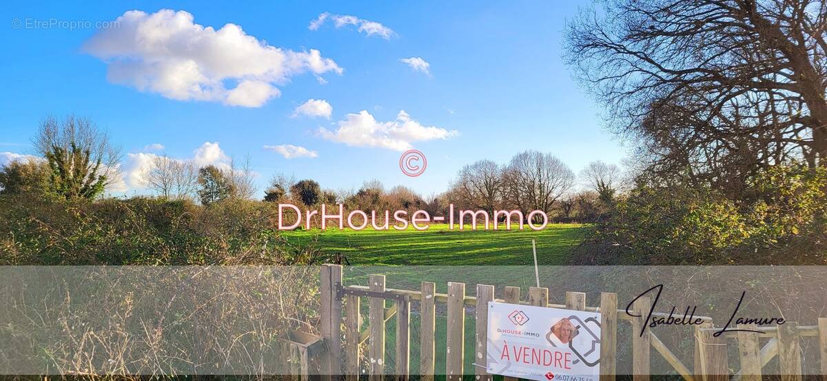 Terrain à JARD-SUR-MER