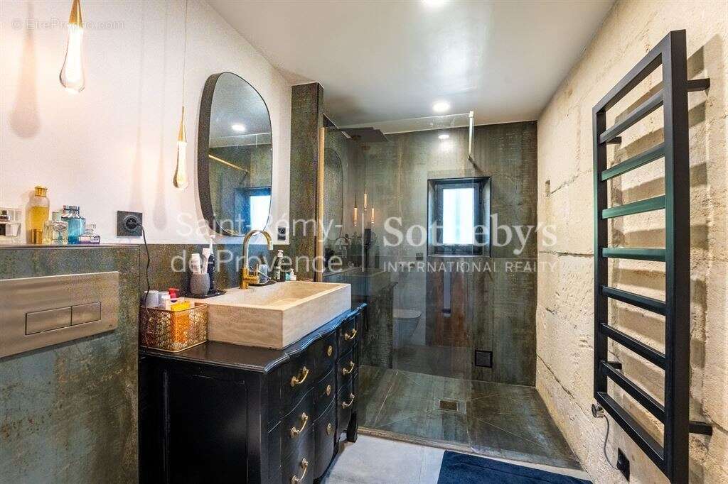 Maison à SAINT-ETIENNE-DU-GRES