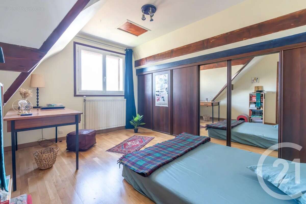 Maison à VILLIERS-SUR-MARNE