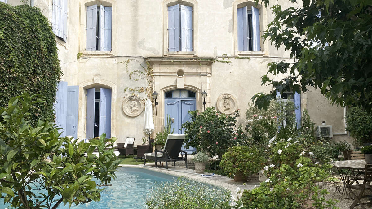 Maison à SAINT-GILLES