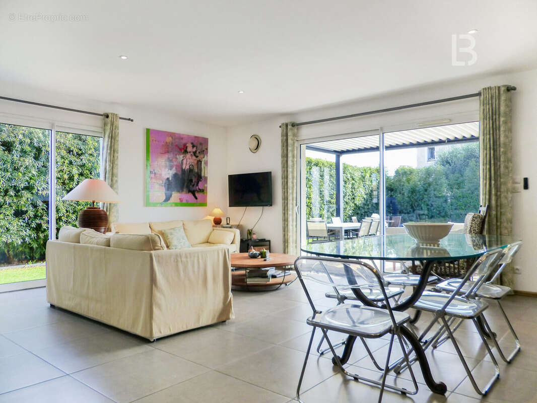 Maison à LA FARLEDE