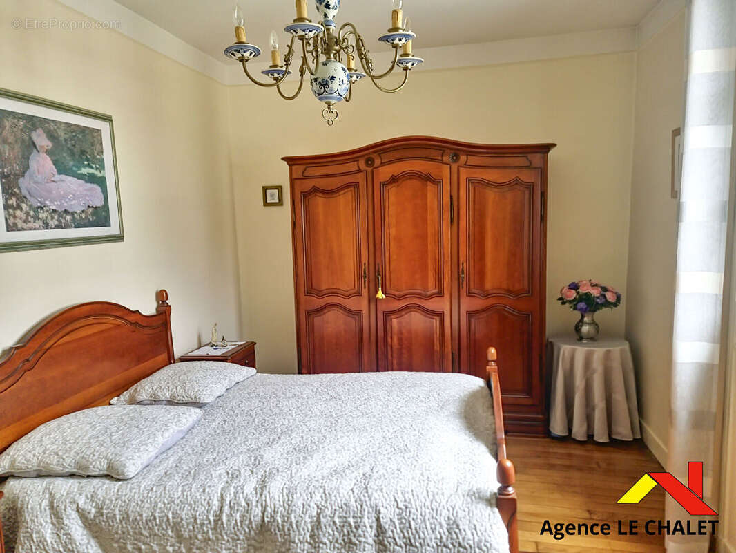 Maison à VILLENEUVE-LE-ROI