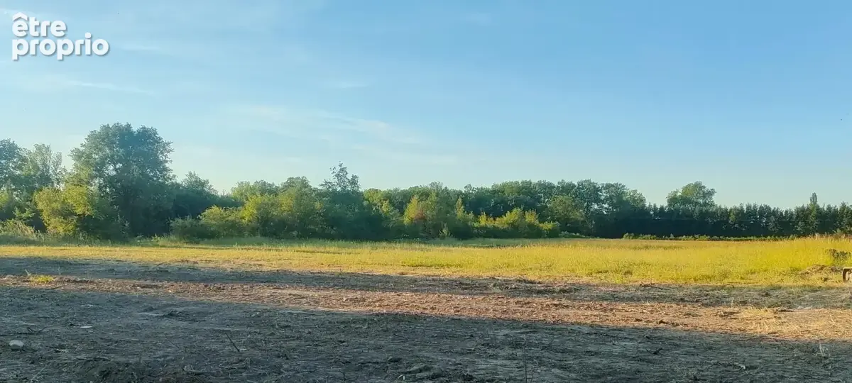 Terrain viabilisé de 500 m², hors lotissement et sans vis-à-vis ! - photo 2