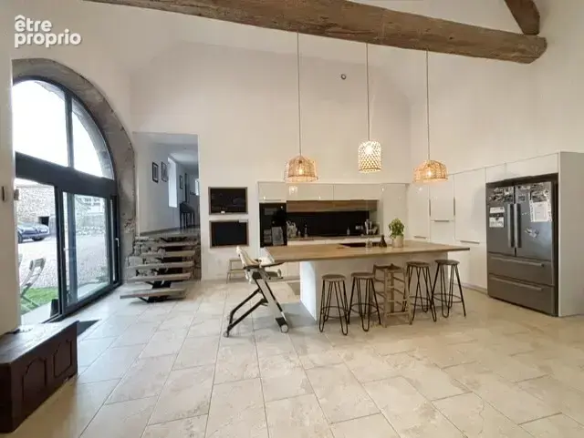 EXCLUSIVITE! Longère intégralement rénovée à AUTUN, 5 chambres, jardin clos et dépendances. - photo 3