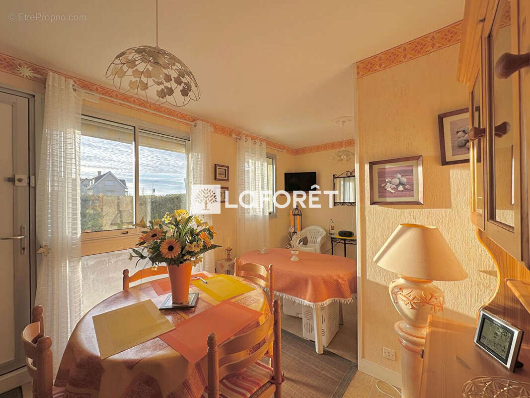 Appartement à COURSEULLES-SUR-MER