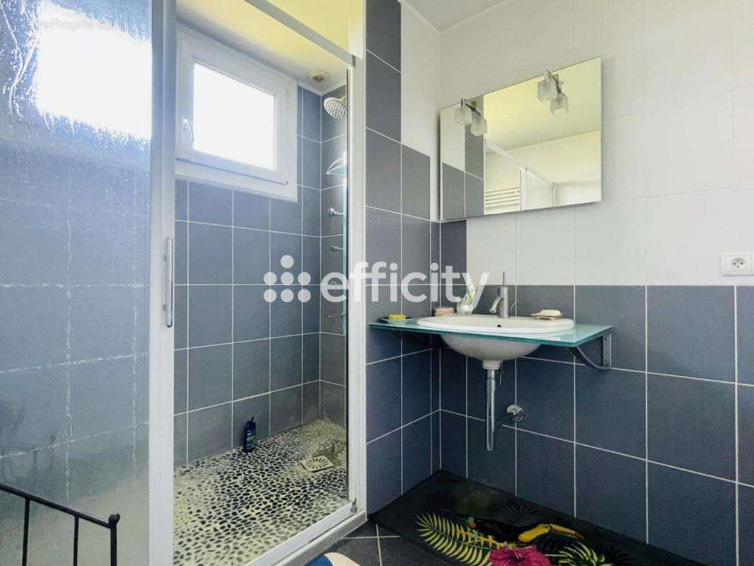 Maison à LA CHAPELLE-DU-BOIS