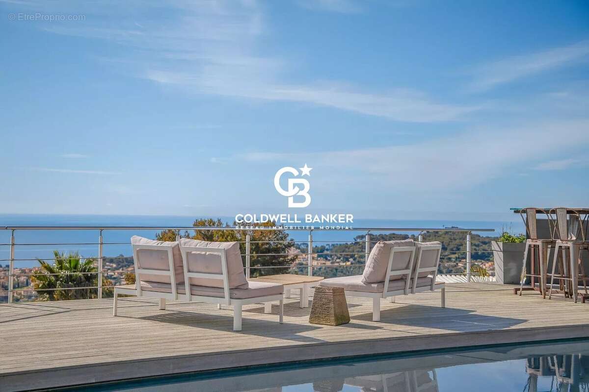 Maison à CARQUEIRANNE