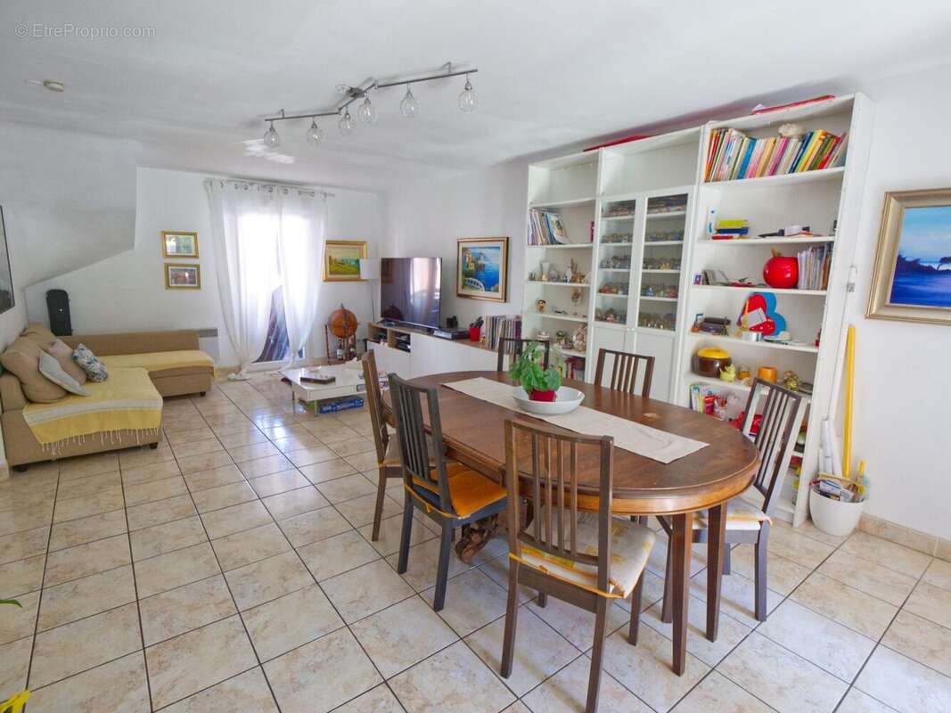 Maison 101 m² à Lunel  - photo 5