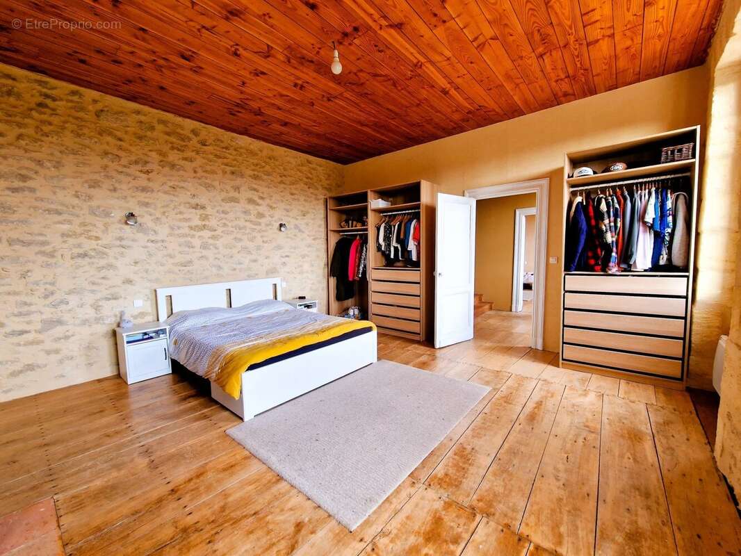 Maison à SAUVETERRE-DE-GUYENNE