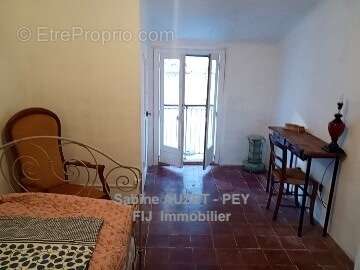 Appartement à LA JAVIE