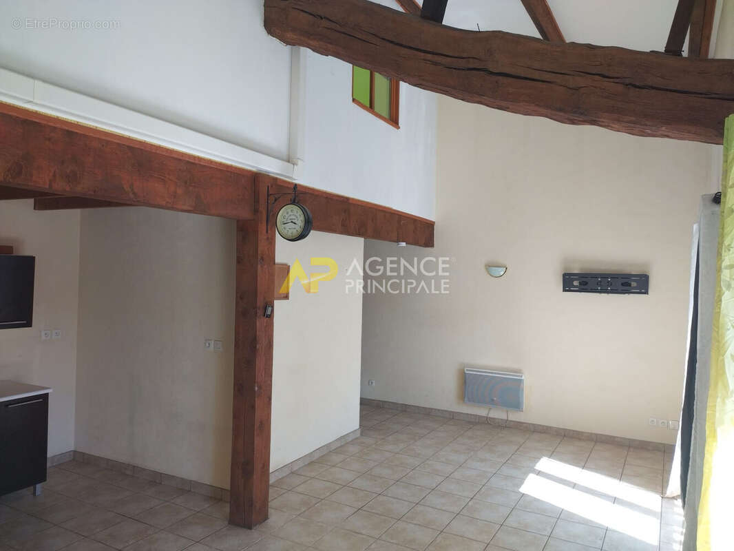 Maison à SAINT-DENIS-EN-BUGEY