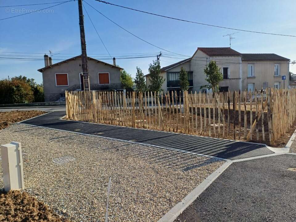 Terrain à GOND-PONTOUVRE
