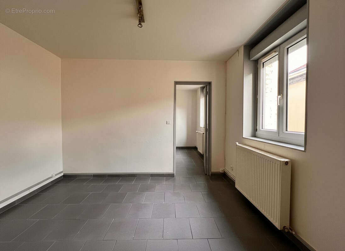 Appartement à SAINT-ETIENNE-DU-ROUVRAY