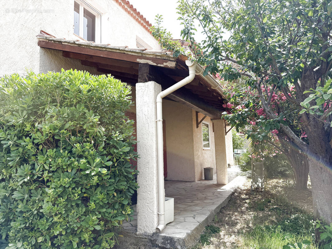 Maison à SIX-FOURS-LES-PLAGES