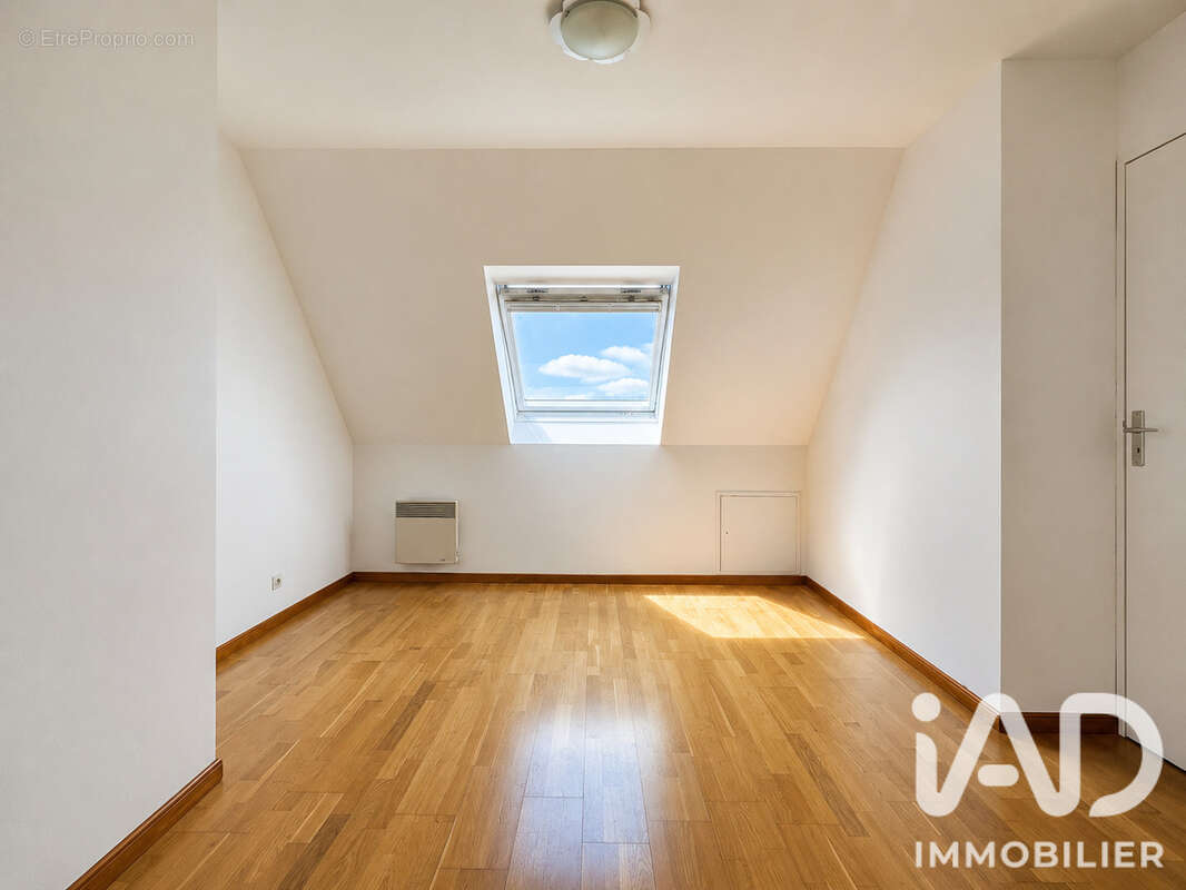 Maison 103 m² à Argenteuil  - photo 9