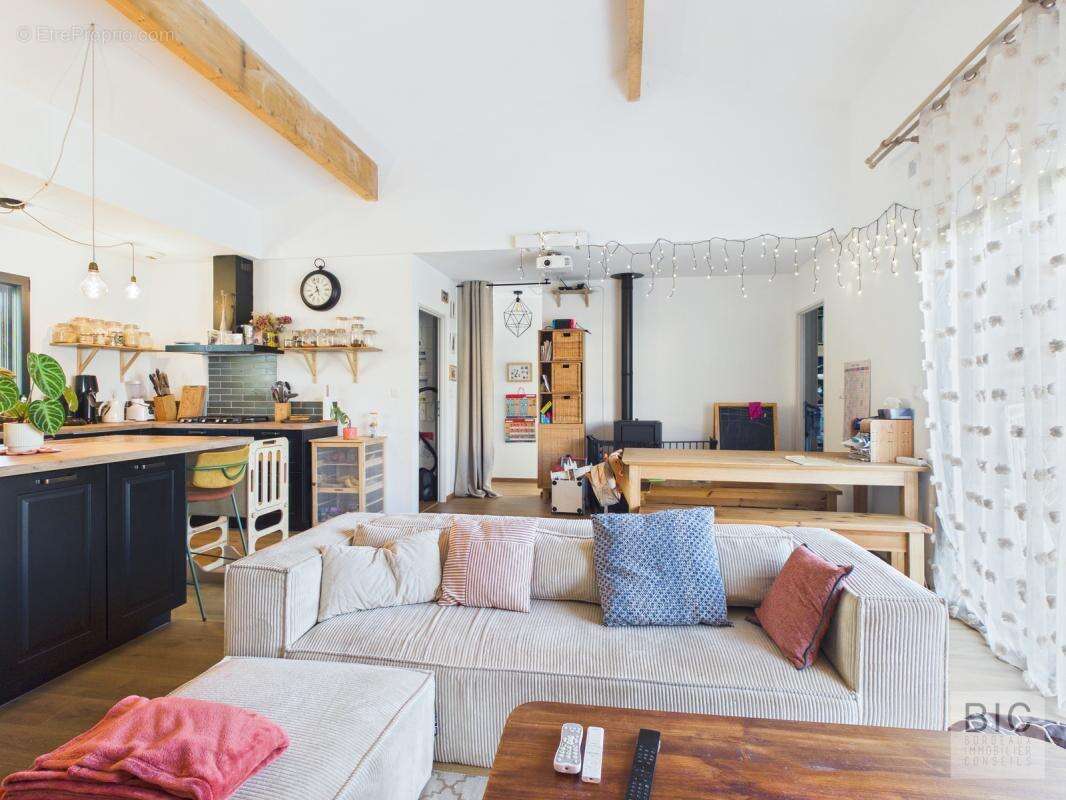 A vendre maison état neuf en bois avec jardin plein sud - photo 4