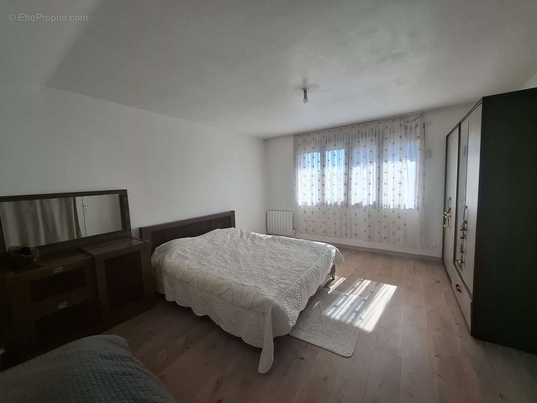 Maison à COULOMMIERS