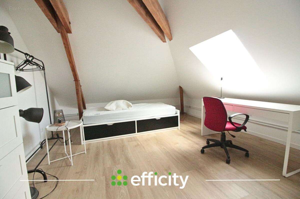 Appartement 587 m² à Colombelles  - photo 10