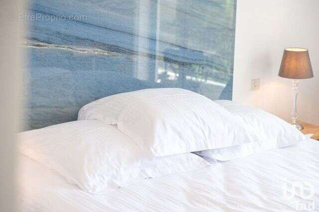 Photo 7 - Commerce à LES ISSAMBRES