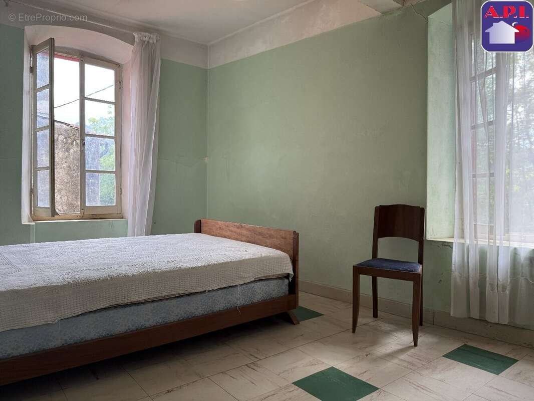 Maison 95 m² à Foix  - photo 8