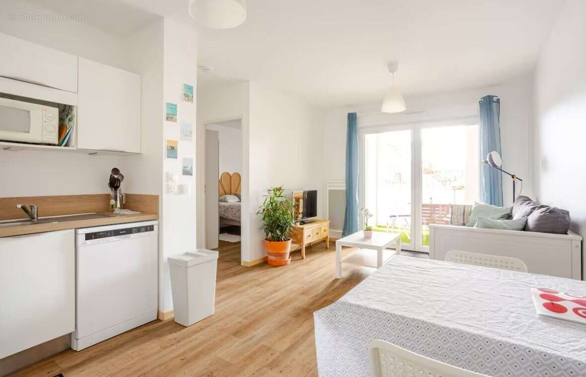 pièce à vivre - Appartement à LACANAU