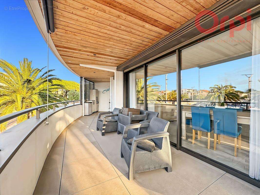 Appartement à FREJUS