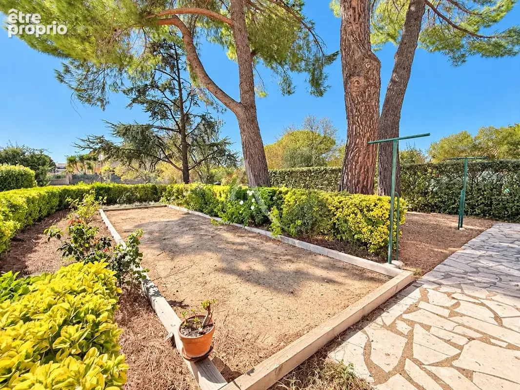 Paulhan maison avec dépendance sur 2400m2 avec piscine - photo 12