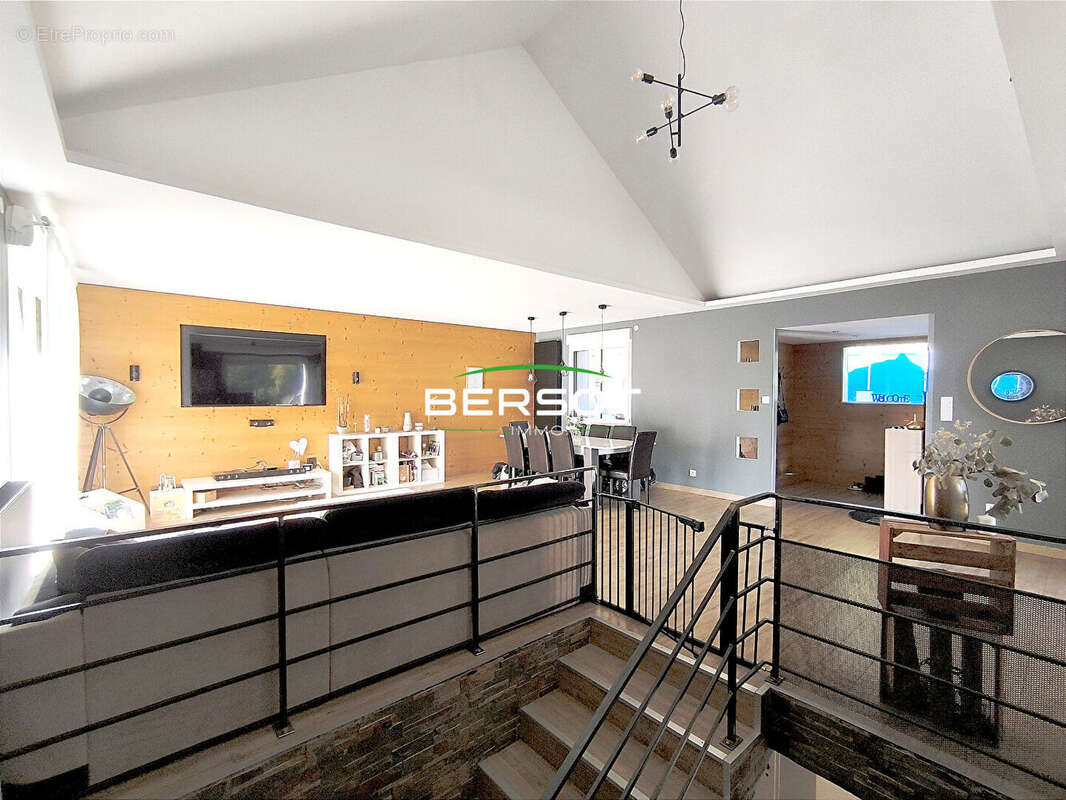 Maison à BAUME-LES-DAMES