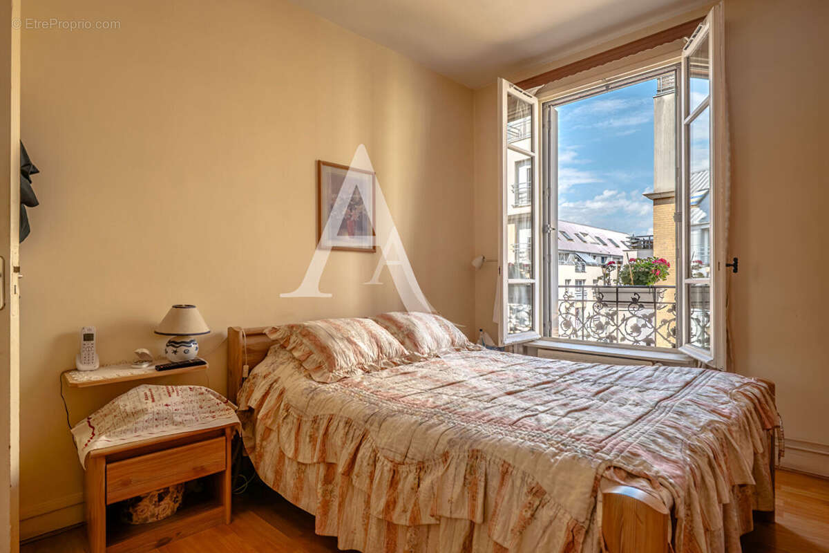 Appartement à CLICHY