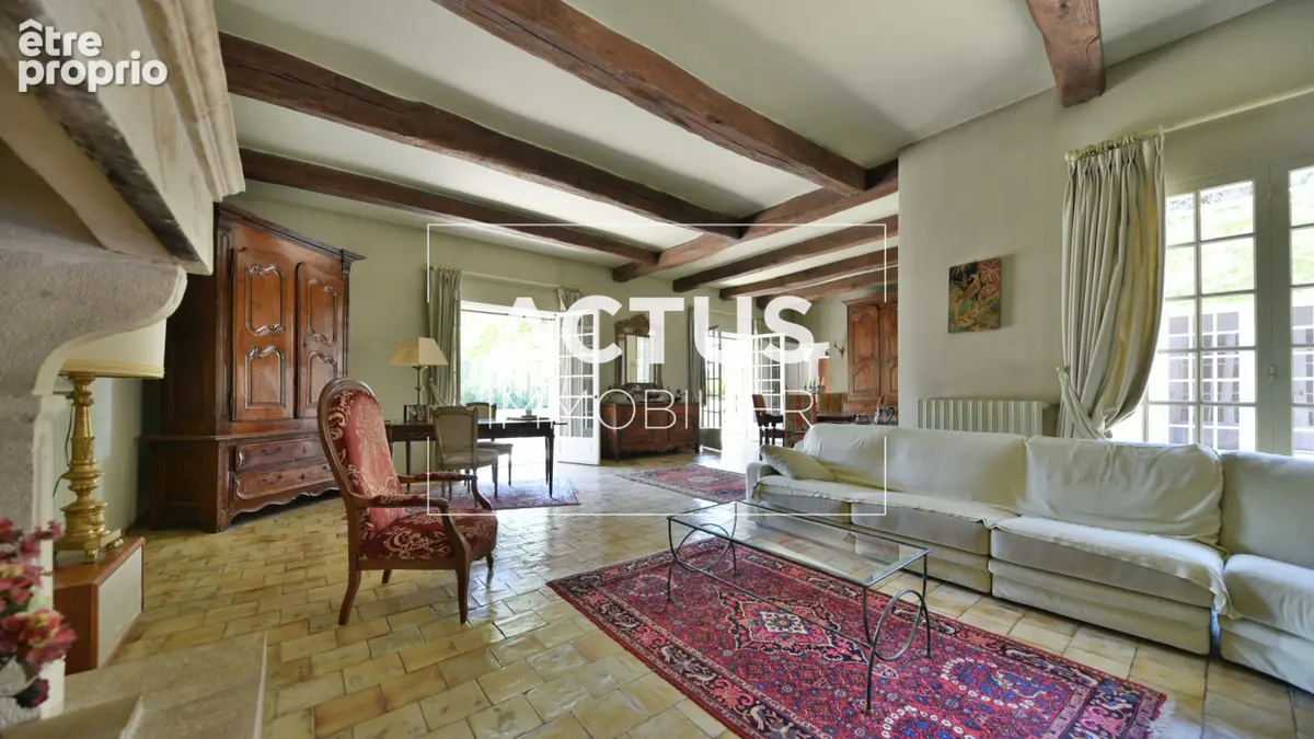 Maison 8 pièces 284 m² à vendre à Salon-De-Provence (13300) - photo 3