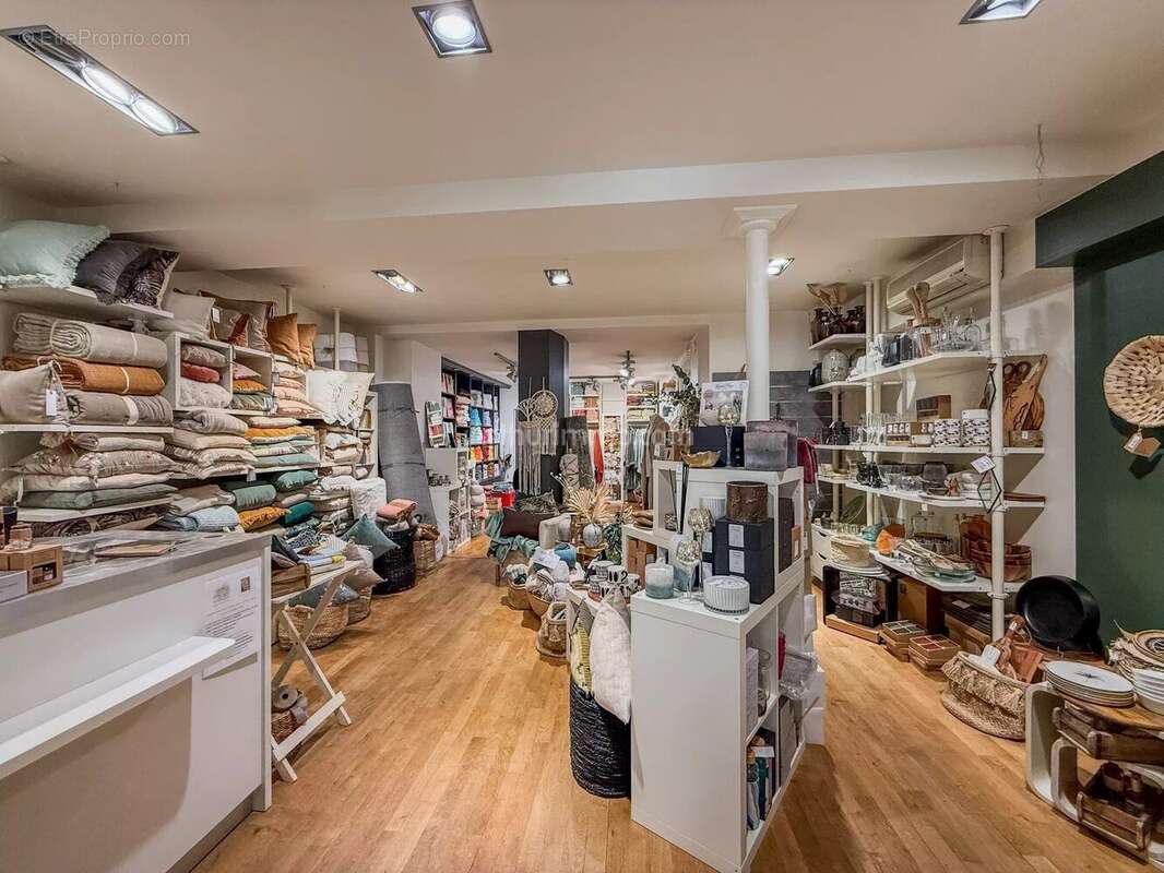 Commerce à DRAGUIGNAN