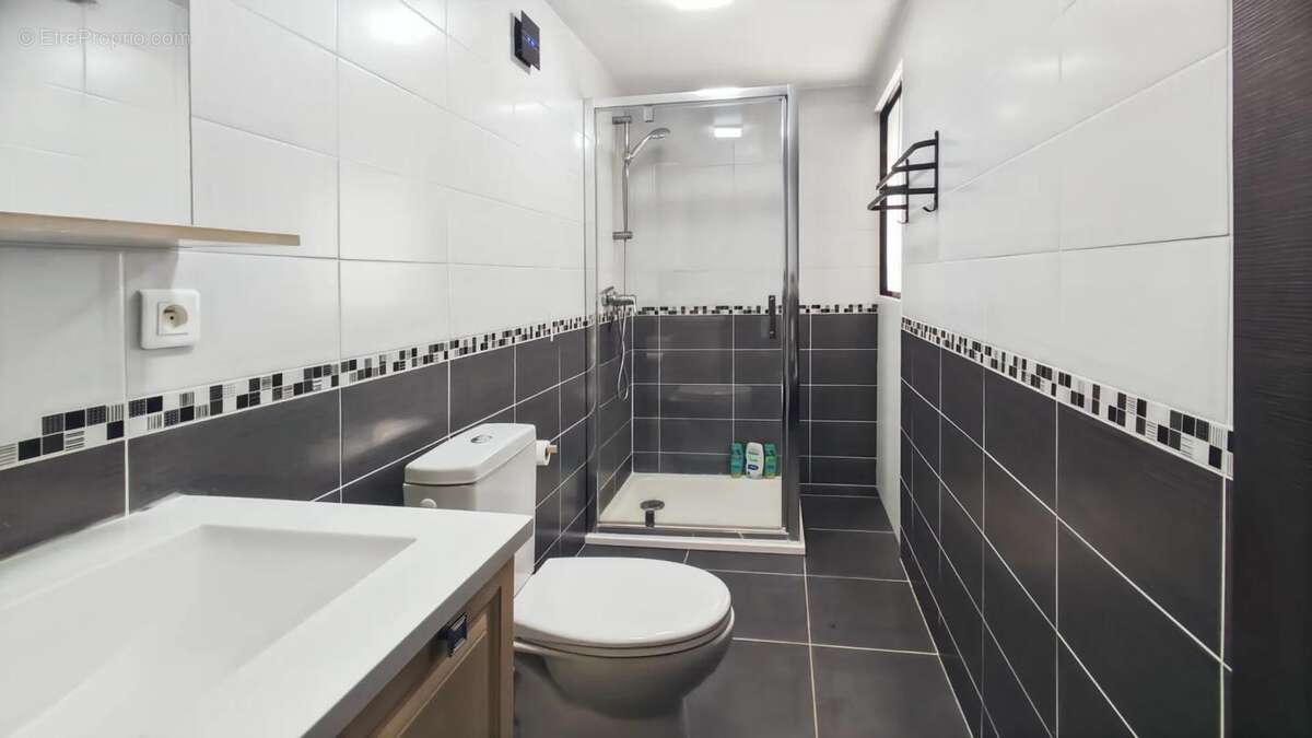 Maison à TROIS-PALIS