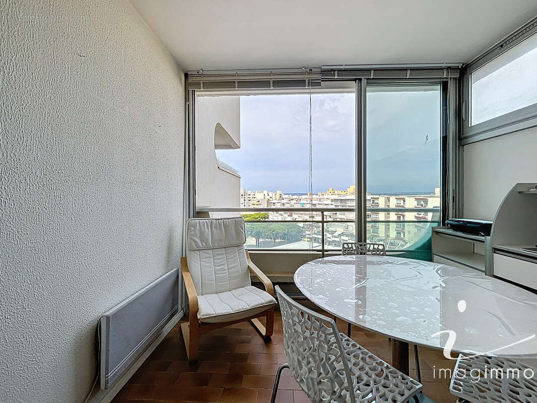 Appartement à MAUGUIO