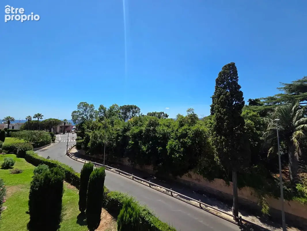 Saint raphael santa lucia appartement t3 parking - photo 10