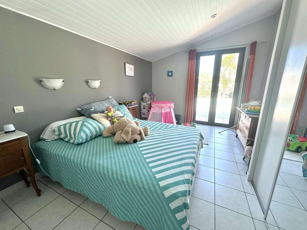 Maison 7 pièces 167 m² à vendre à Gastes (40160) - photo 9