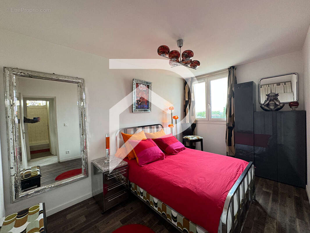 Appartement à COLOMBES