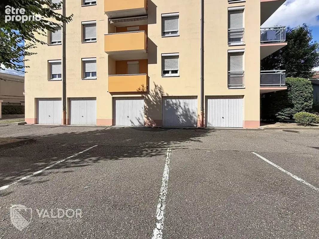 Appartement 6 pièces 115 m² à vendre à Villefranche-Sur-Saone (69400) - photo 3