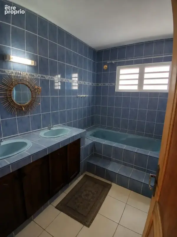 Charmante maison de 122 m2 au centre de Bras Panon - photo 10