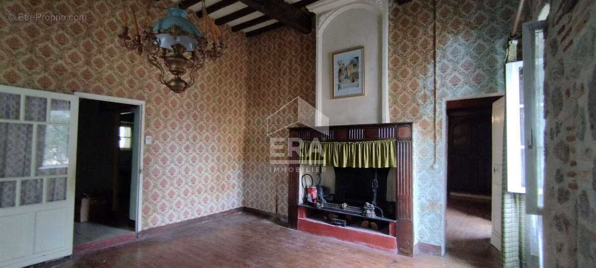 Maison à PORT-SAINTE-MARIE