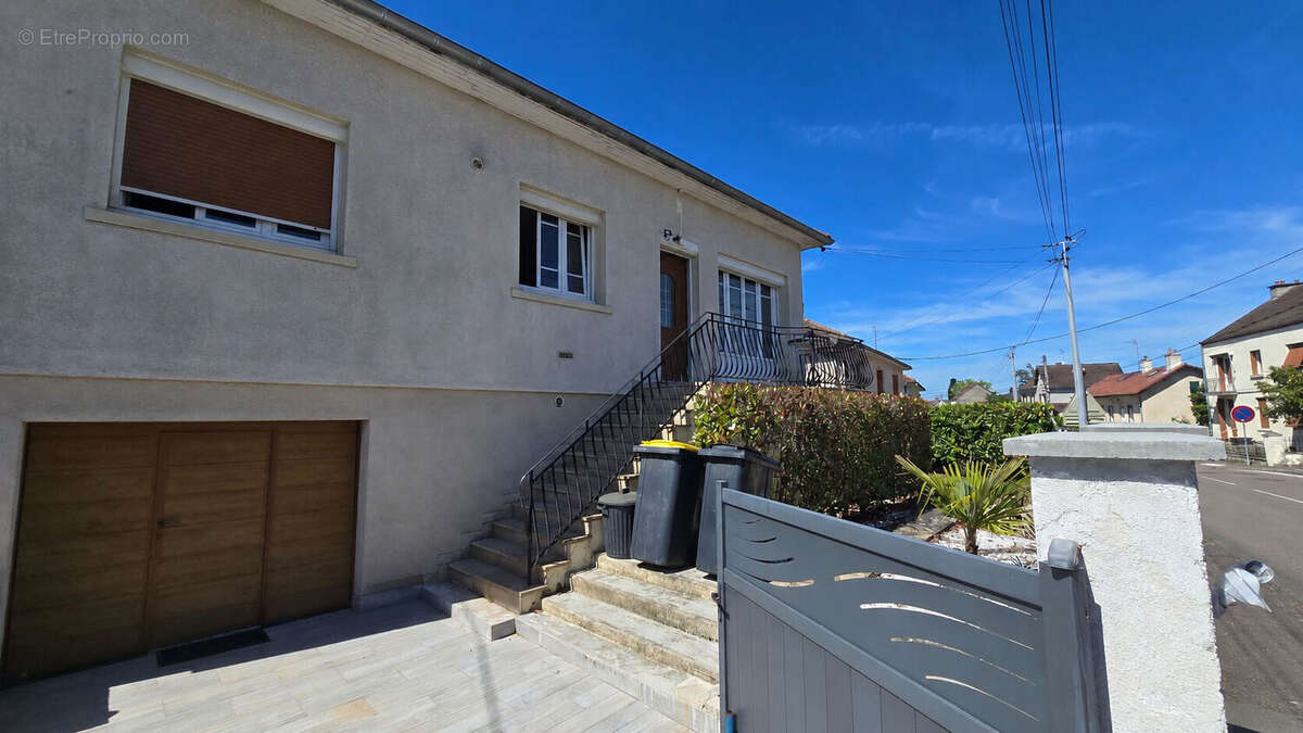 Maison à LE BREUIL