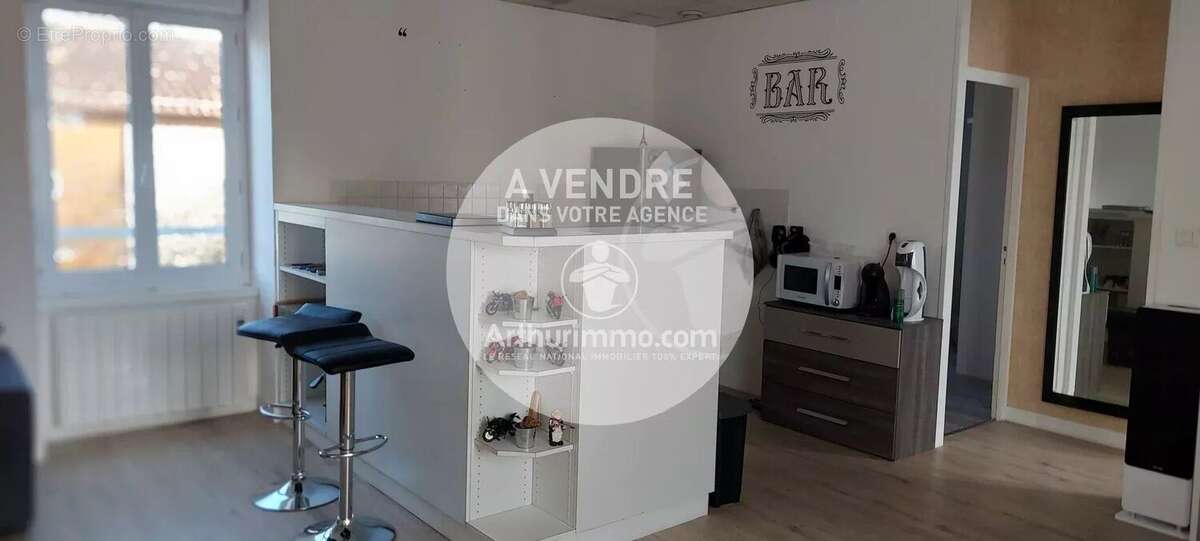 Commerce à BARBECHAT