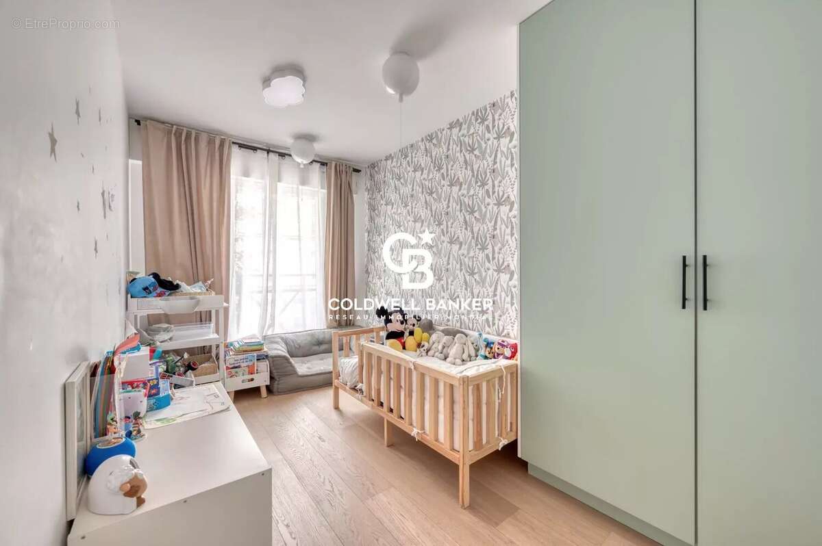 Appartement à LEVALLOIS-PERRET