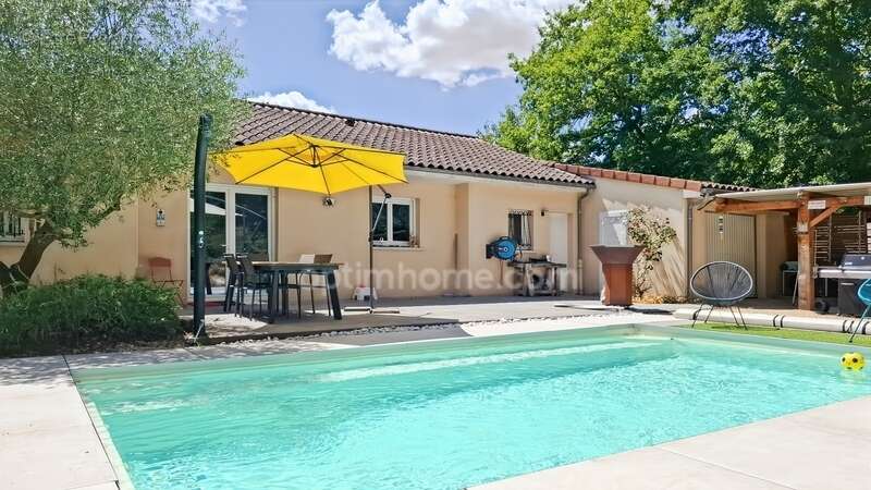 Maison de plain-pied 6 pièces avec piscine à vendre à Charmeil, proche Vichy – 142 m² habitables - photo 16