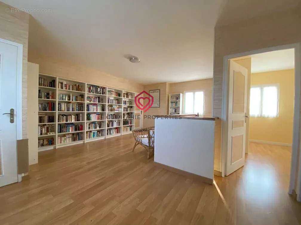 Maison à FRONTIGNAN-SAVES